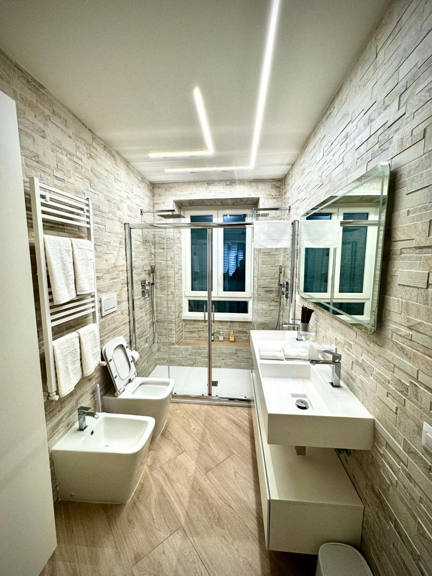 Luxury Apartment Togliatti روما المظهر الخارجي الصورة